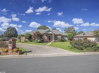 1615 Chicot Dr, Conway, AR 72034