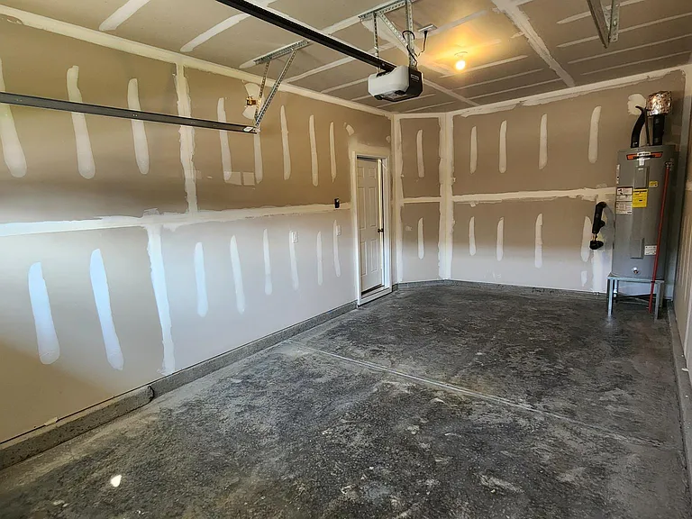 7104 N Mills Rd — Photo 27