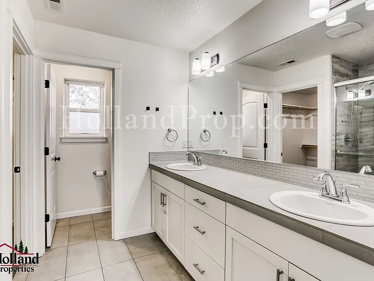 2327 Turnbull Ct — Photo 13