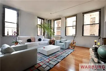 Rented by Warburg