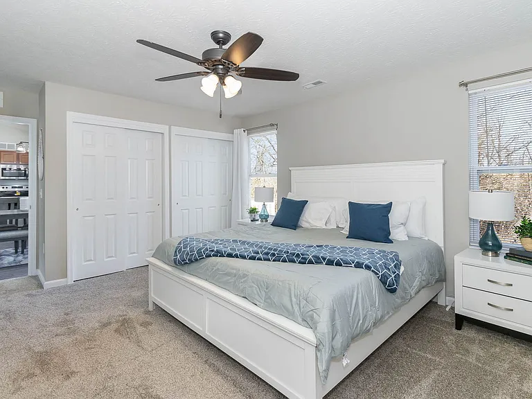 8 E Persimmon Dr — Photo 15