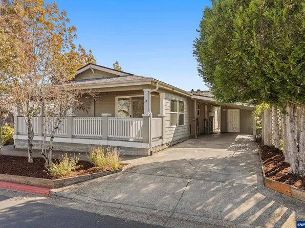 1015 Oak St Unit 14, Silverton, OR 97381