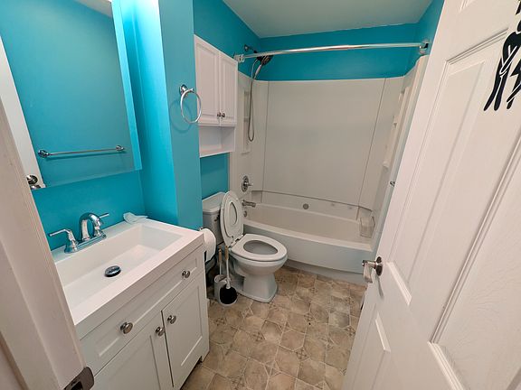 5th image of 518 Central St Unit 1