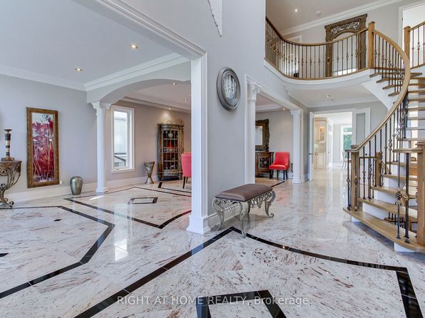 185 King High Dr, Vaughan, ON L4J 3N3
