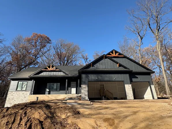 1434 E Oaks Trl, Houlton, WI 54082