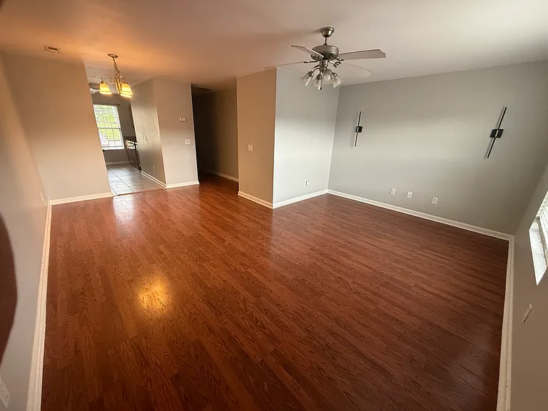 9084 Haileys Pond Dr — Photo 9