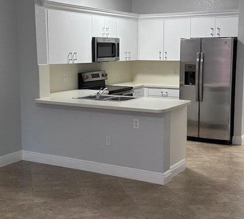 3rd image of 7914 Catalina Cir #7914R