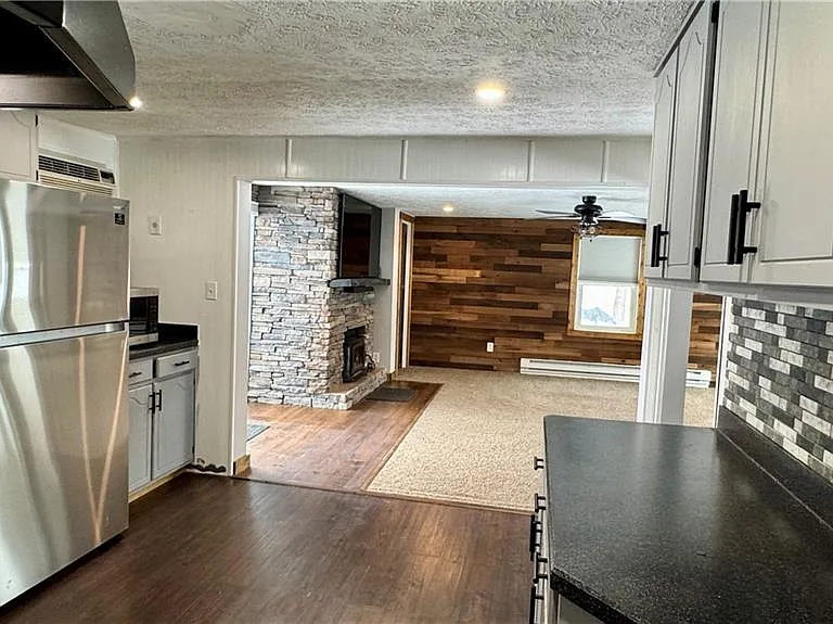 12755 Vincent Dr — Photo 18