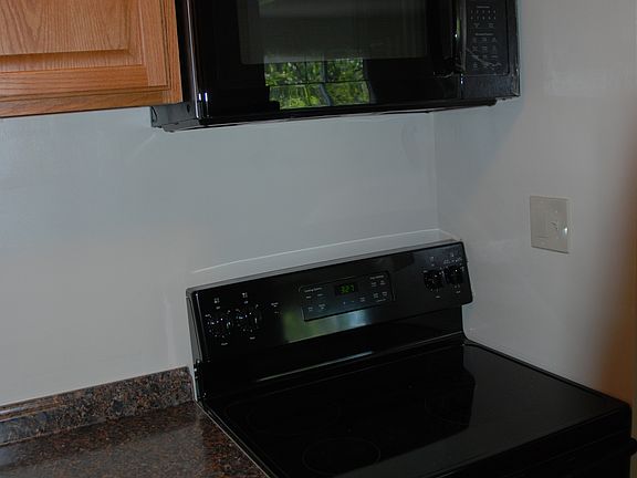 5th image of 1307 N Irving St APT 303