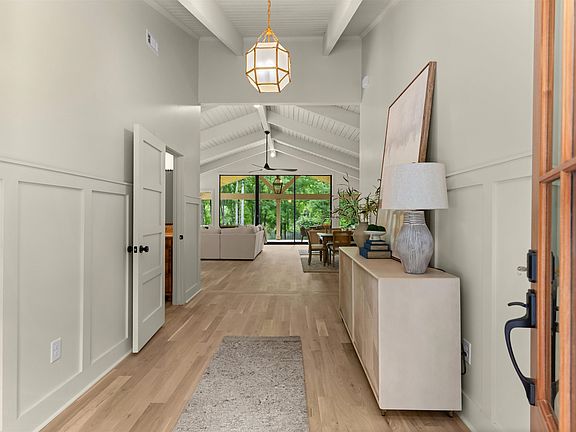 3rd image of 114 Parks Mill Ct