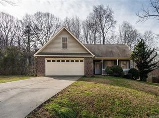 714 Sharon Dr, Statesville, NC 28625