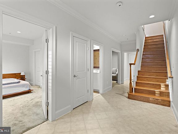 5th image of 1815 Potomac Greens Dr