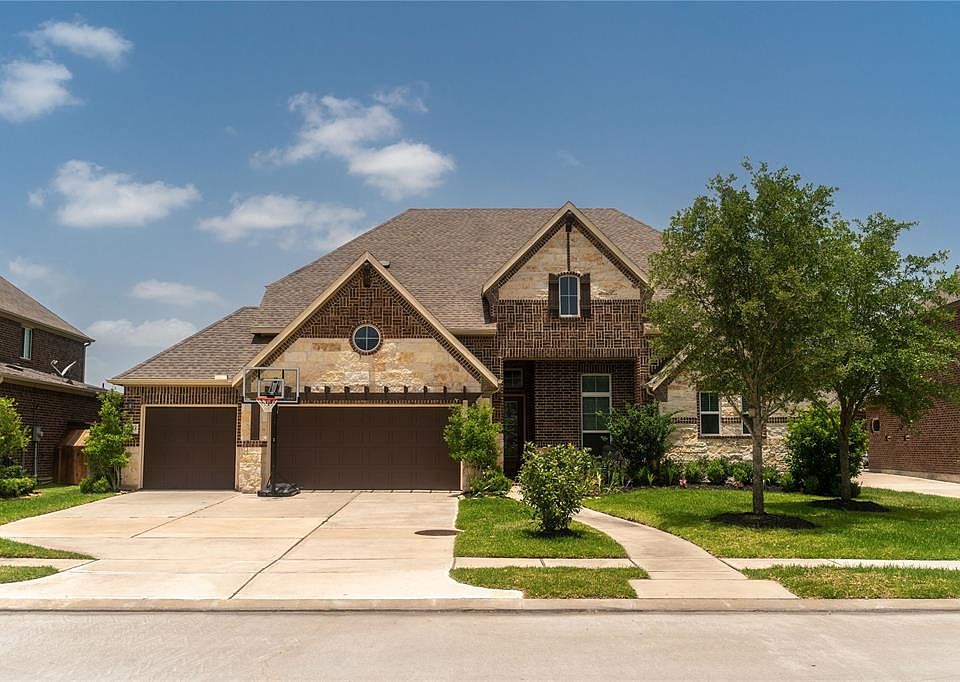 1st image of 25514 Kearsley Dr