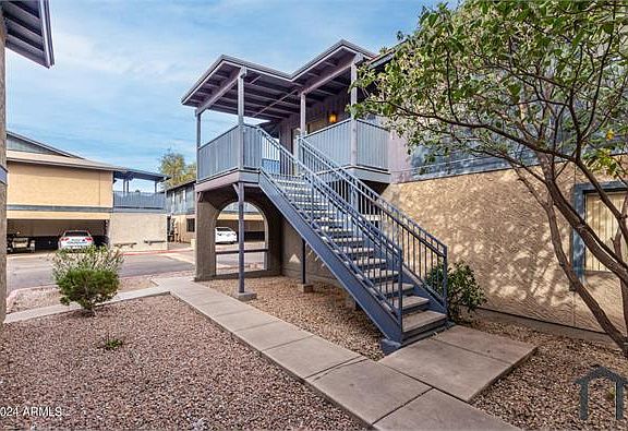 4th image of 286 W Palomino Dr Unit 12