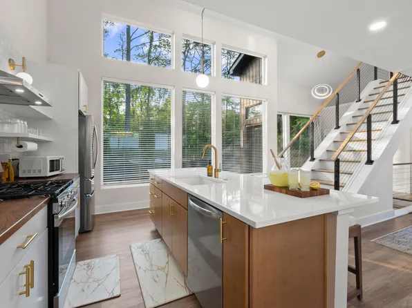 25127 Buena Vista Rd, Rockbridge, OH 43149