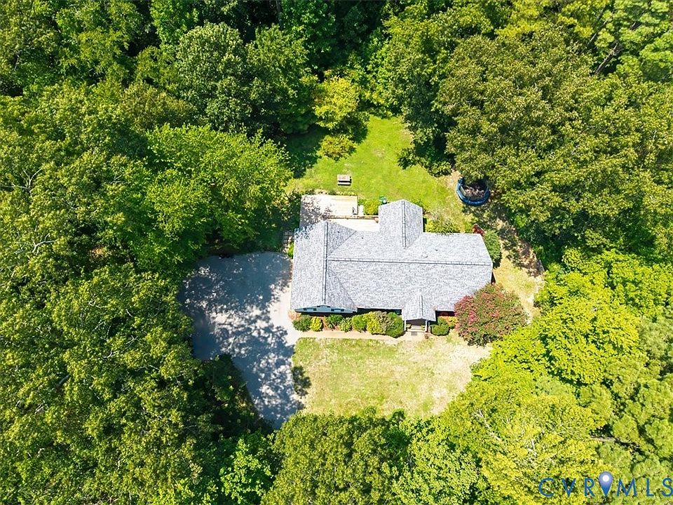 1st image of 132 Schooner Ln