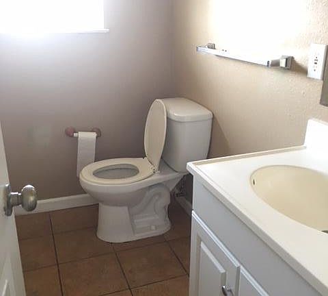 5th image of 224 N 12th St