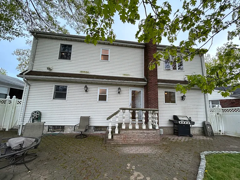 29 Schmidts Ln — Photo 44