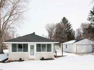 5741 E Wealthy St, Newaygo, MI 49337