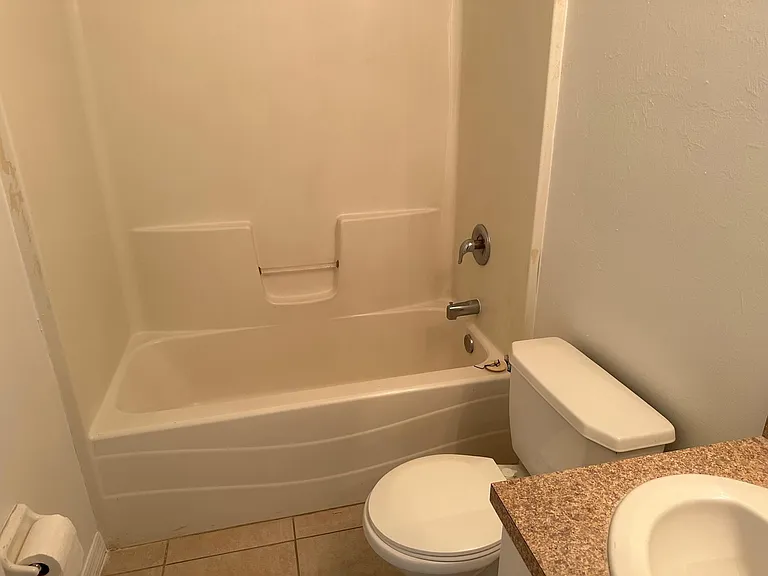 2437 Richard Ave S — Photo 5