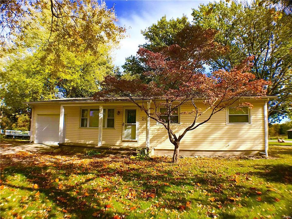 1st image of 26 Birchwood Dr