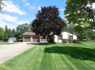 11182 W Clark Rd, Eagle, MI 48822