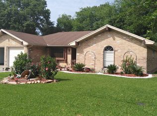 3838 Lay Ave, Groves, TX 77619