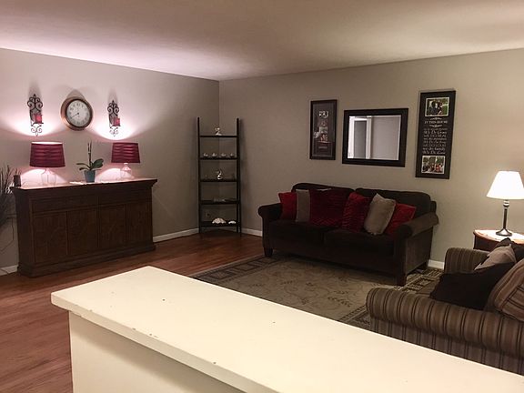 4th image of 7540 Eastlane Ave