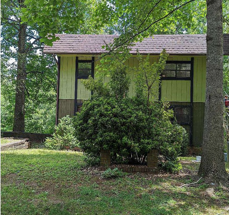 1st image of 67 Manor Dr