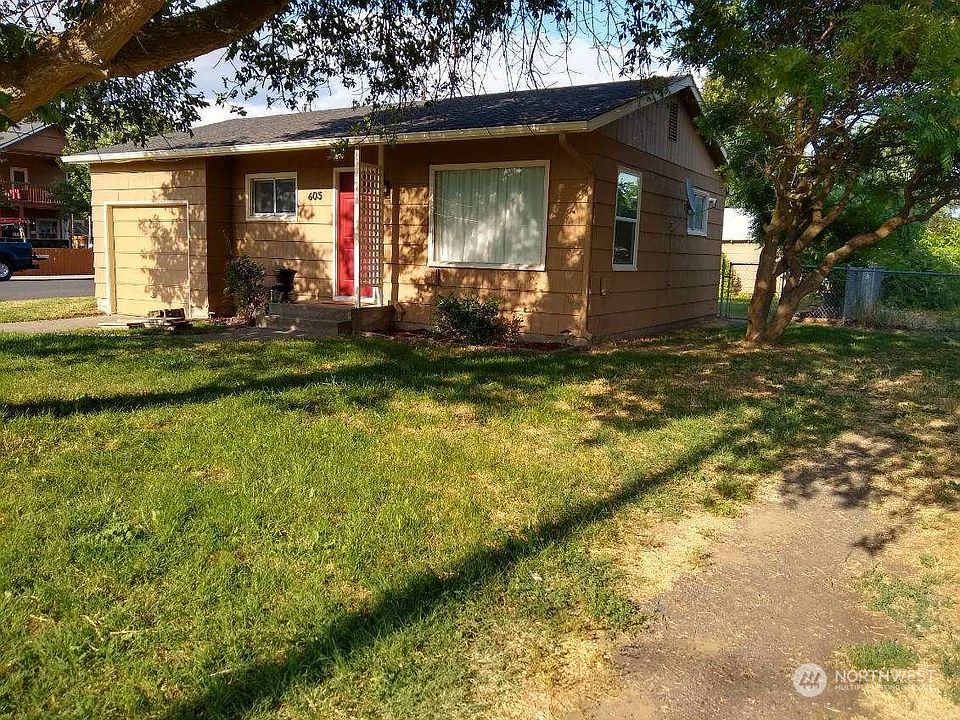 1st image of 605 SE Elm Street