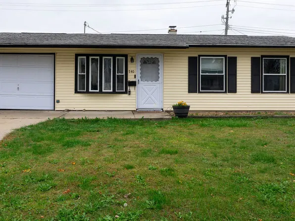 740 41st Ave, East Moline, IL 61244