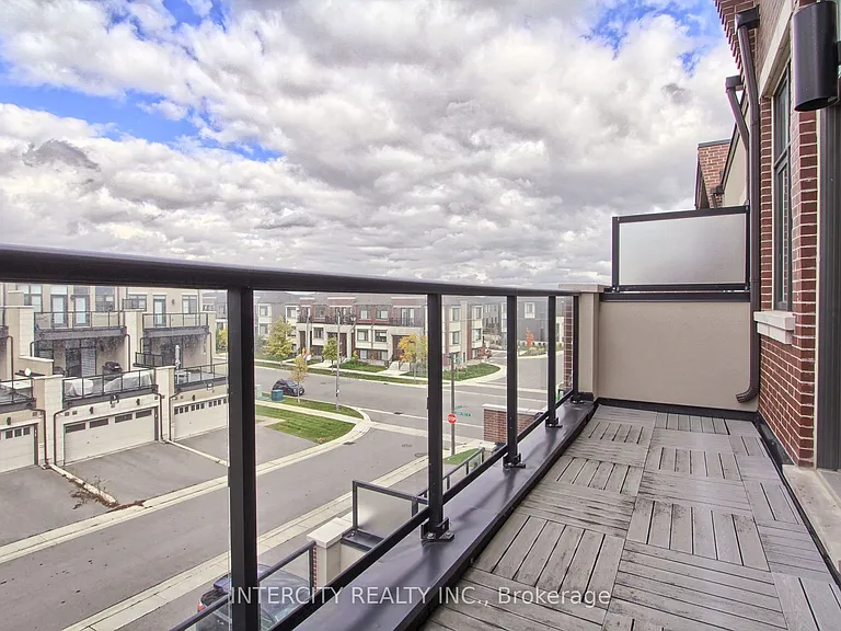 7 Adaskin Ave — Photo 41