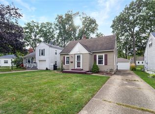 384 Olive St, Elyria, OH 44035
