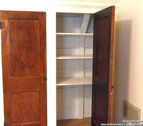 101 Santa Clara St — Photo 16