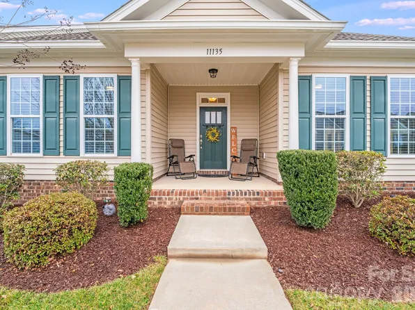 11135 Bailey Park Nature Dr, Cornelius, NC 28031