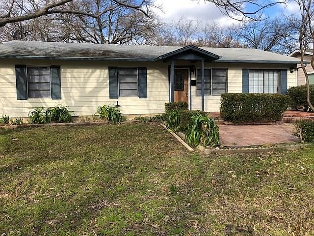 1st image of 907 Collin Dr