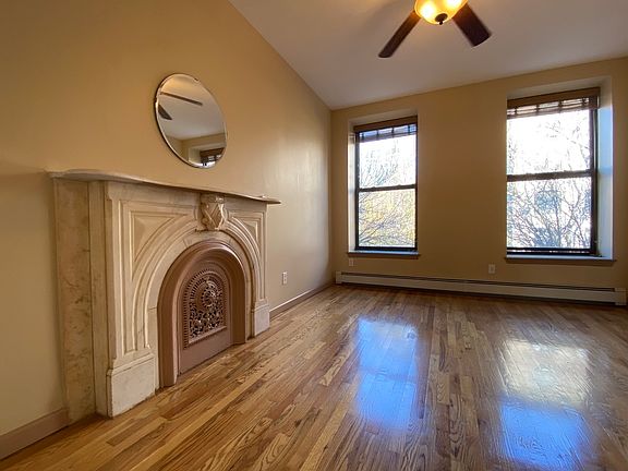 3rd image of 1098 Dean St #2