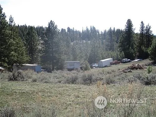 204 Grand Valley Road photo 1