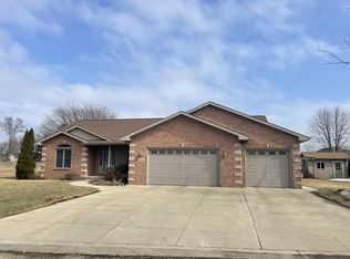 403 Canary St, Rock Falls, IL 61071