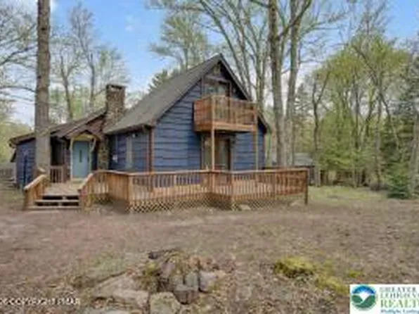 8 Buttonwood Rd, Lake Harmony, PA 18624