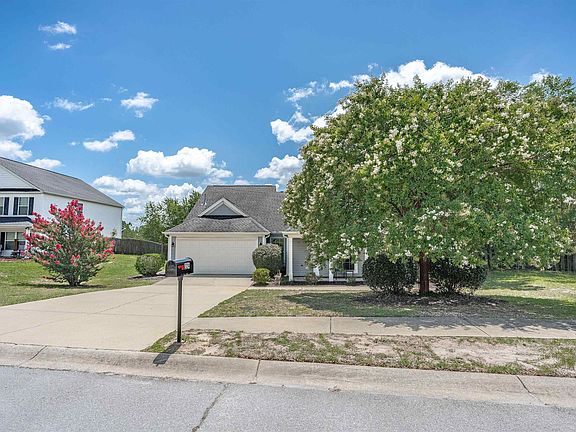 3rd image of 224 Summit Ridge Cir