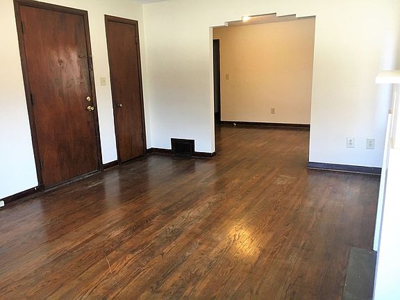 2nd image of 3248-3252 Indianola Ave #3248-A