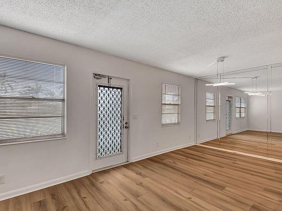 4th image of 2074 Exeter E Unit 2074-E-2074