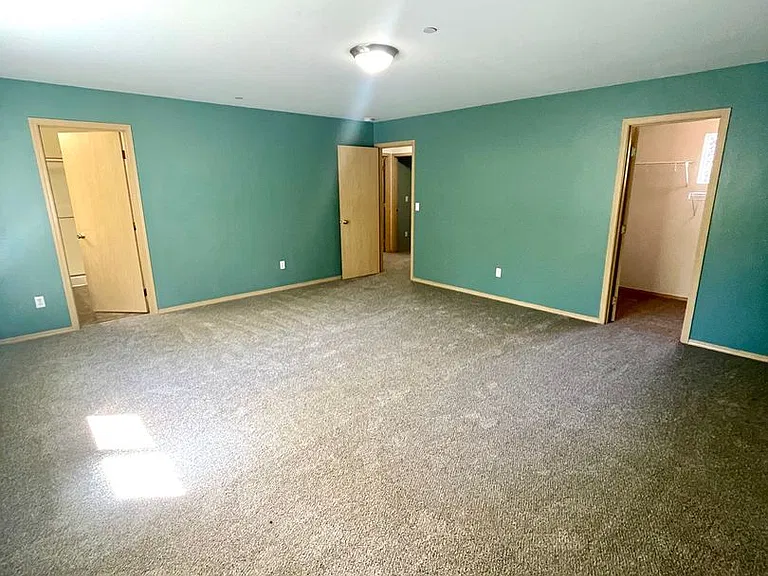 2875 Hannen St — Photo 9
