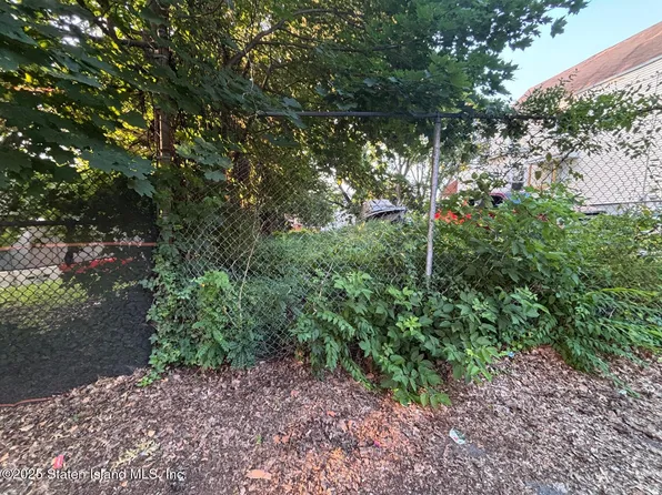 0 Layton Ave, Staten Island, NY 10301