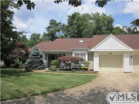 1st image of 968A Thornbury Ln