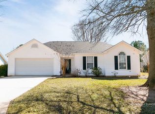 102 Park Ln, Warner Robins, GA 31093