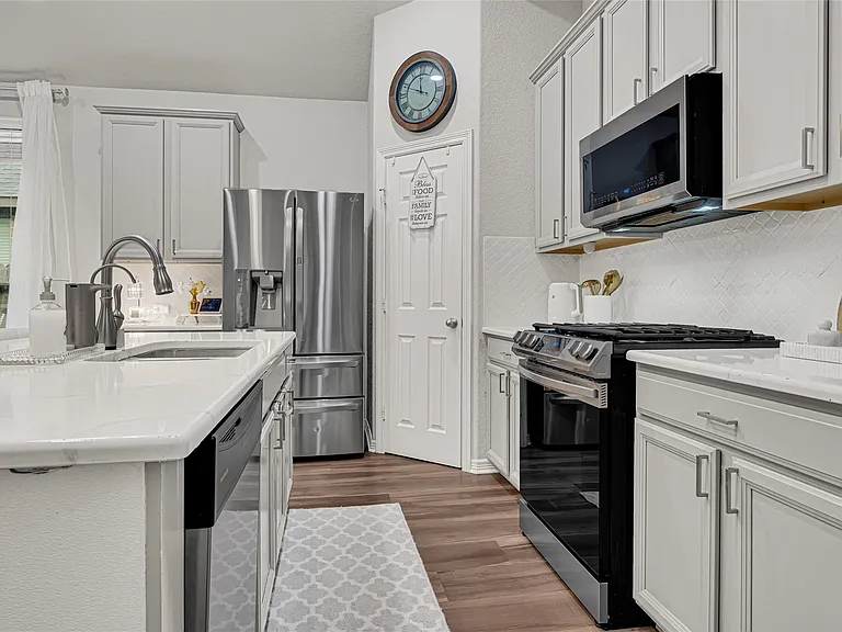 5522 Little Creek Ct — Photo 9