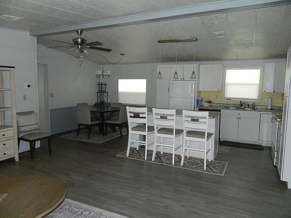 4th image of 2425 Harden Blvd Lot 92
