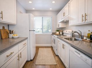 Rosemont Terrace, Sacramento, CA 95826